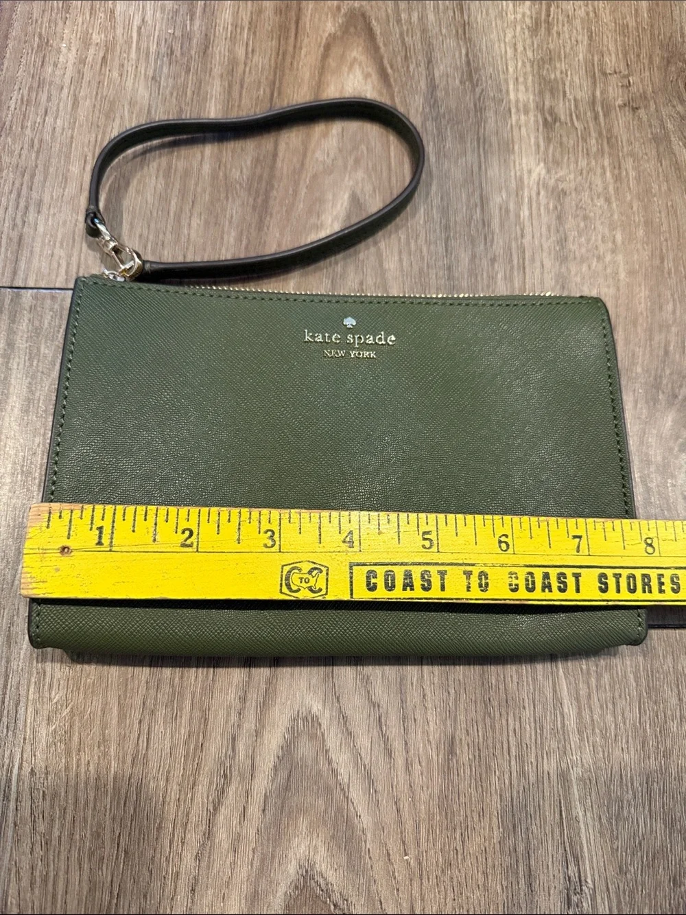 Kate Spade New York Leather Wristlet in Olive Green